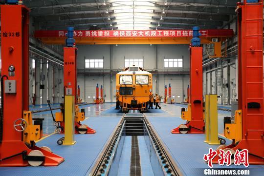 中国西北最大铁路养路机械检修基地交付使用
