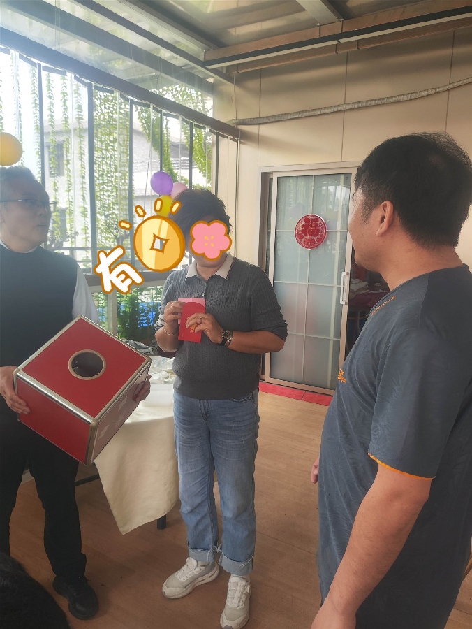 Helen(换).jpg Helen(换).jpg